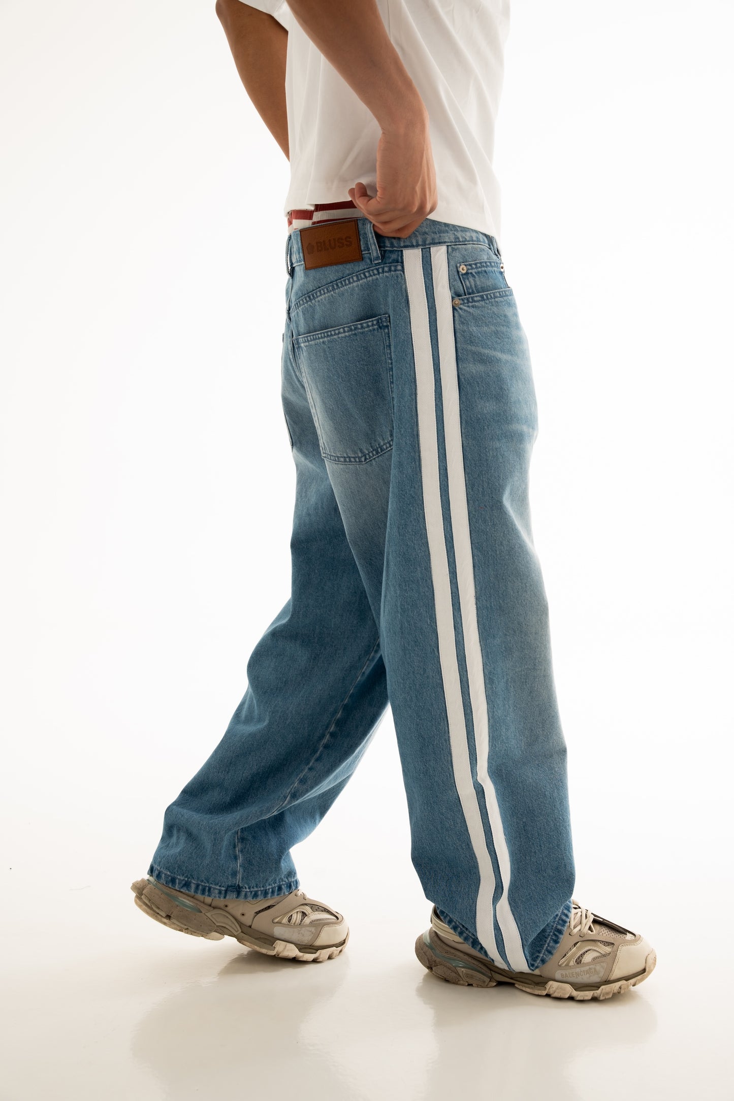BLUE STRIPE JEANS