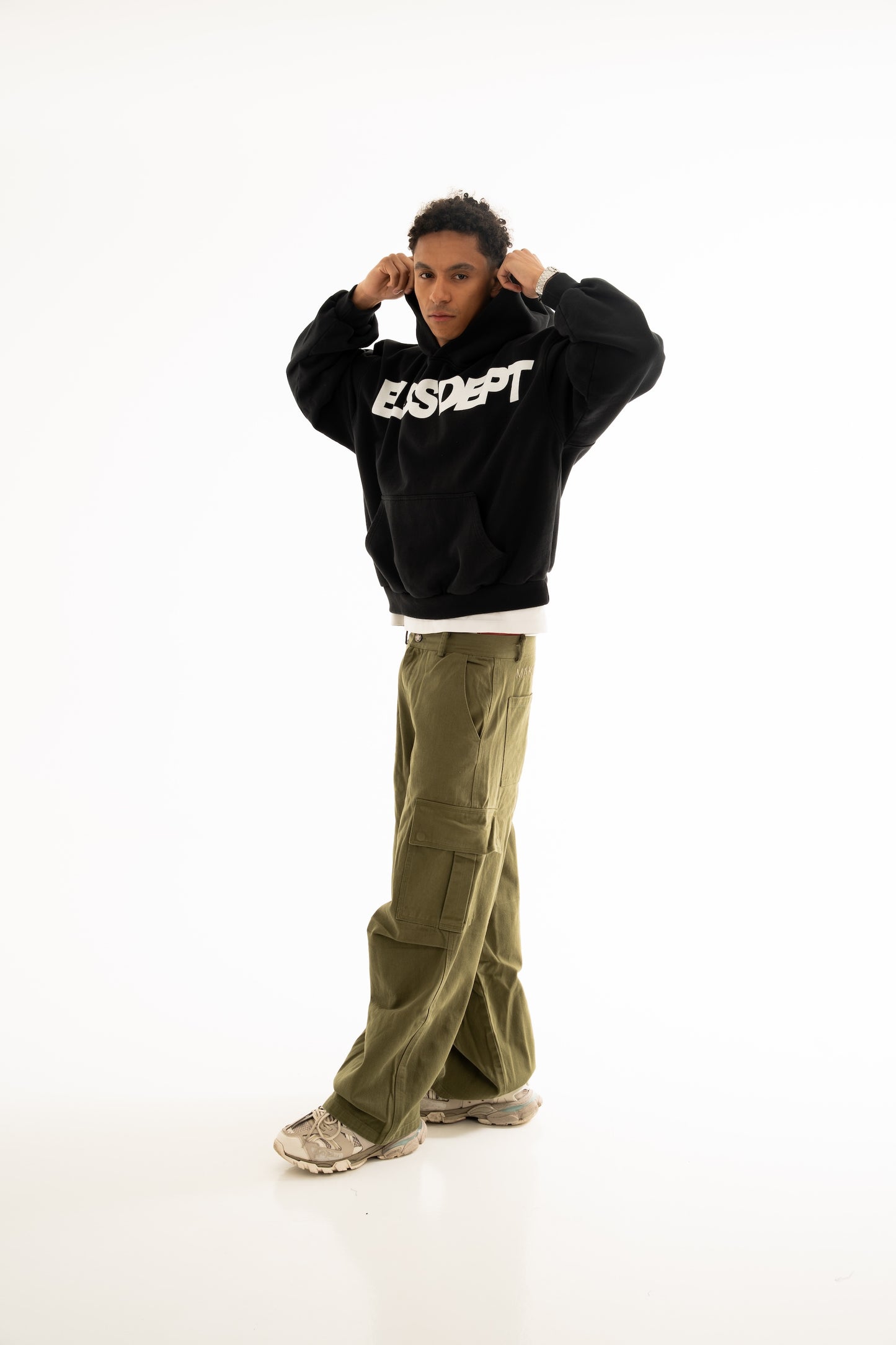 DUSK HOODIE BLACK