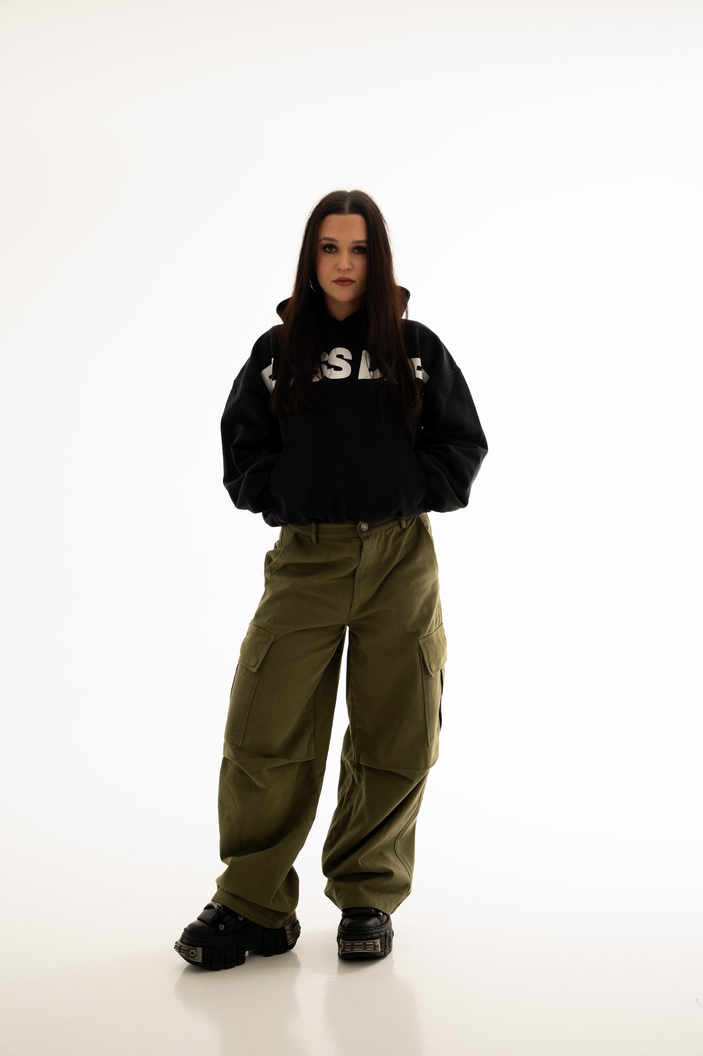 DUSK HOODIE BLACK